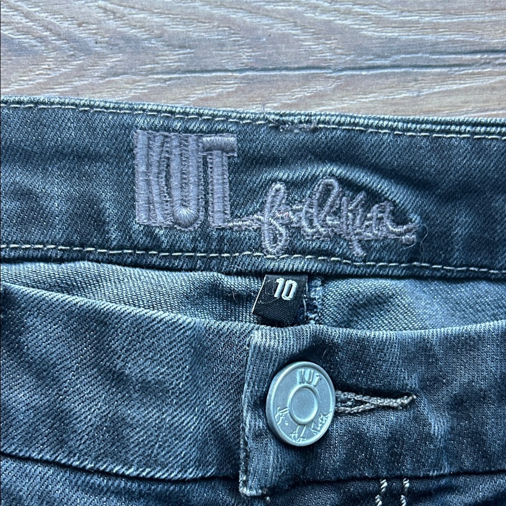 Kut from the Cloth Classic Women's Jeans ! Size 10 - Picture 4 of 9